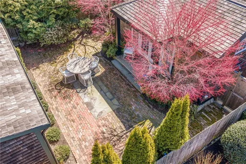 $1,295,000 | 27 William Street, Newport, RI 02840
