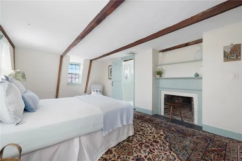$1,295,000 | 27 William Street, Newport, RI 02840