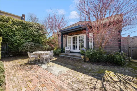 $1,295,000 | 27 William Street, Newport, RI 02840