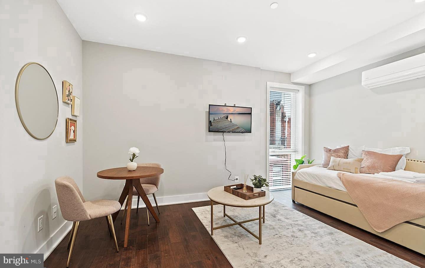 2010 Walnut Street, Unit 501 Philadelphia, PA 19103 - Photo 4 of 17