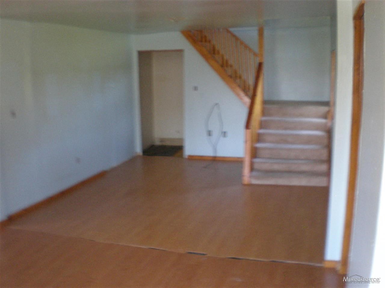 5513 Burtch Road Jeddo, MI 48032 - Photo 7 of 23 31181802-6.JPG