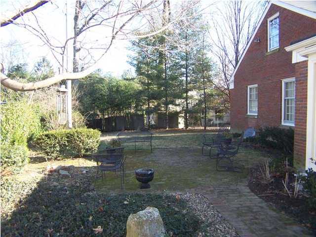 2557 Cherosen Road Louisville, KY 40205 - Photo 11 of 13 Additional Photo