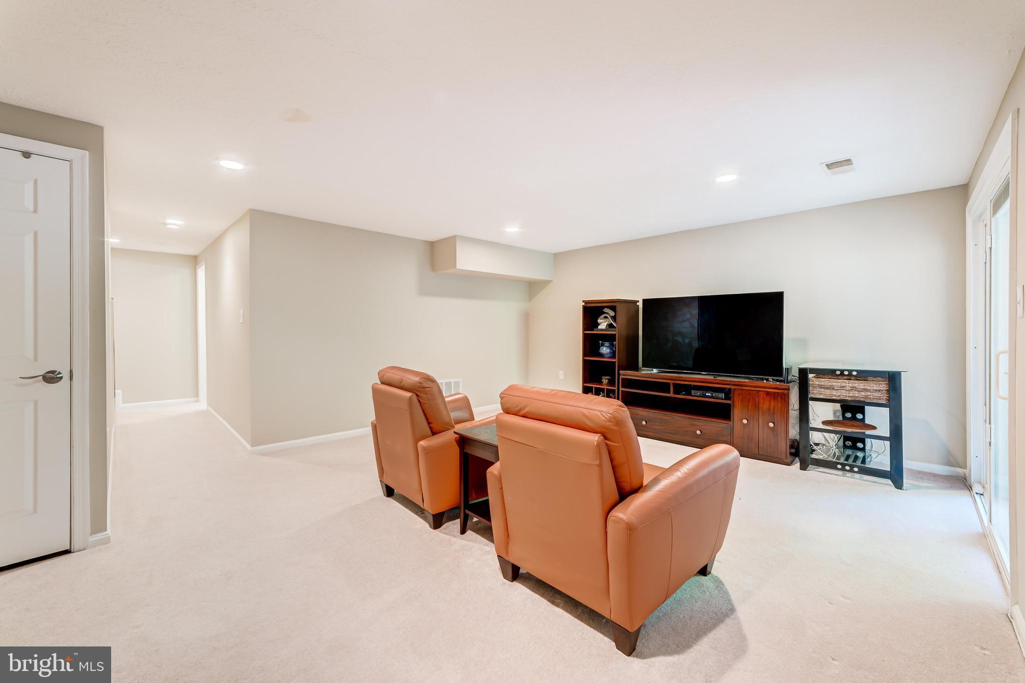 7333 Stream Way Springfield, VA 22152 - Photo 40 of 55