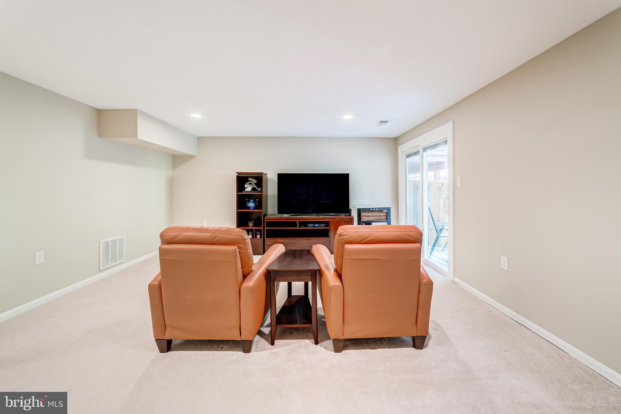 7333 Stream Way Springfield, VA 22152 - Photo 41 of 55