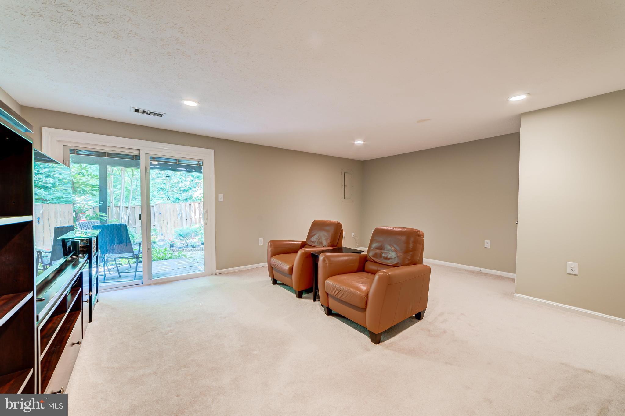 7333 Stream Way Springfield, VA 22152 - Photo 42 of 55