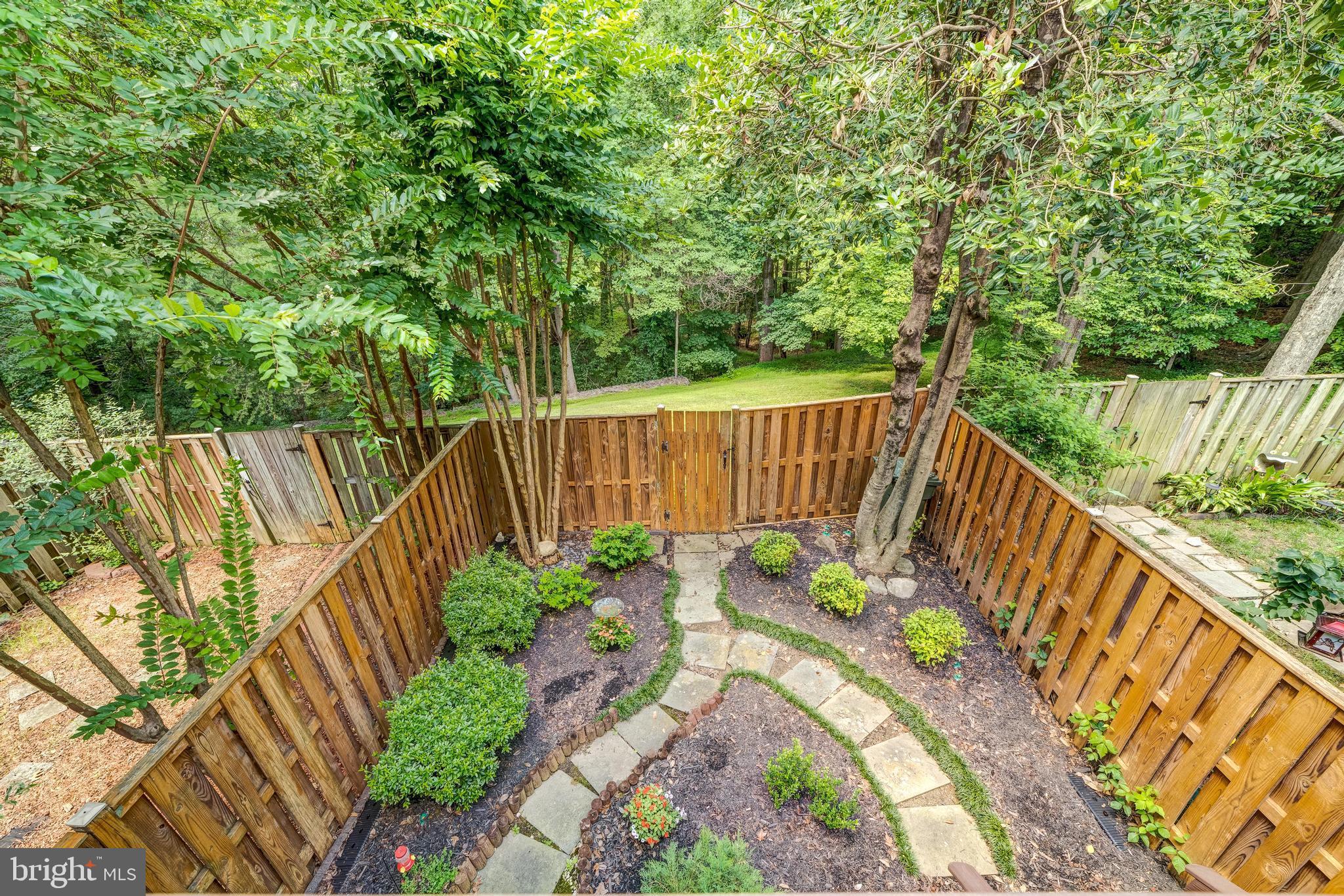 7333 Stream Way Springfield, VA 22152 - Photo 52 of 55