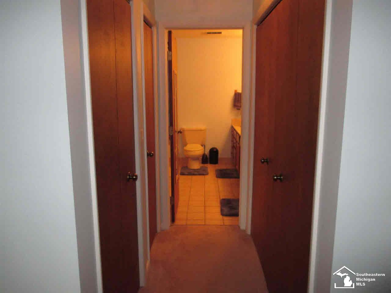 5840 East Dunbar Road, Unit 9 Monroe, MI 48161 - Photo 11 of 20