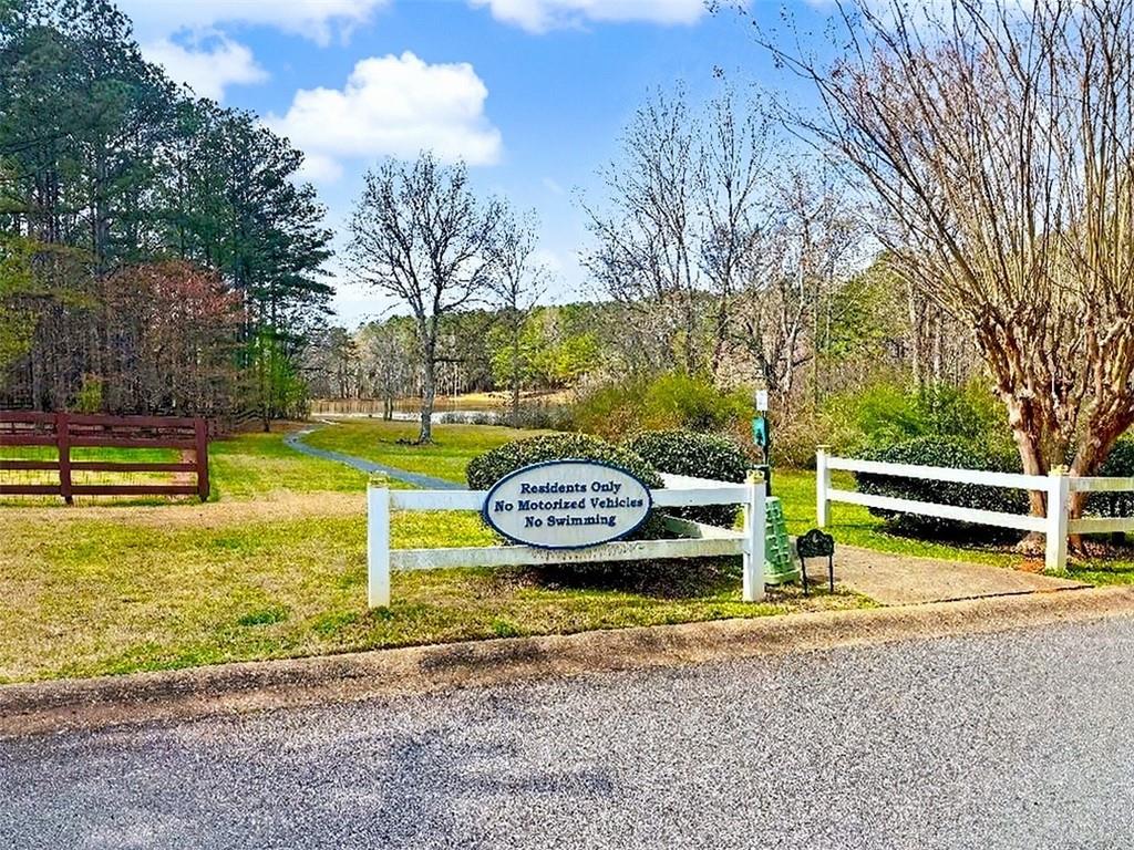 146 Jeb Stuart Drive Newnan, GA 30265 - Photo 33 of 33 a view of a swimming pool with a yard