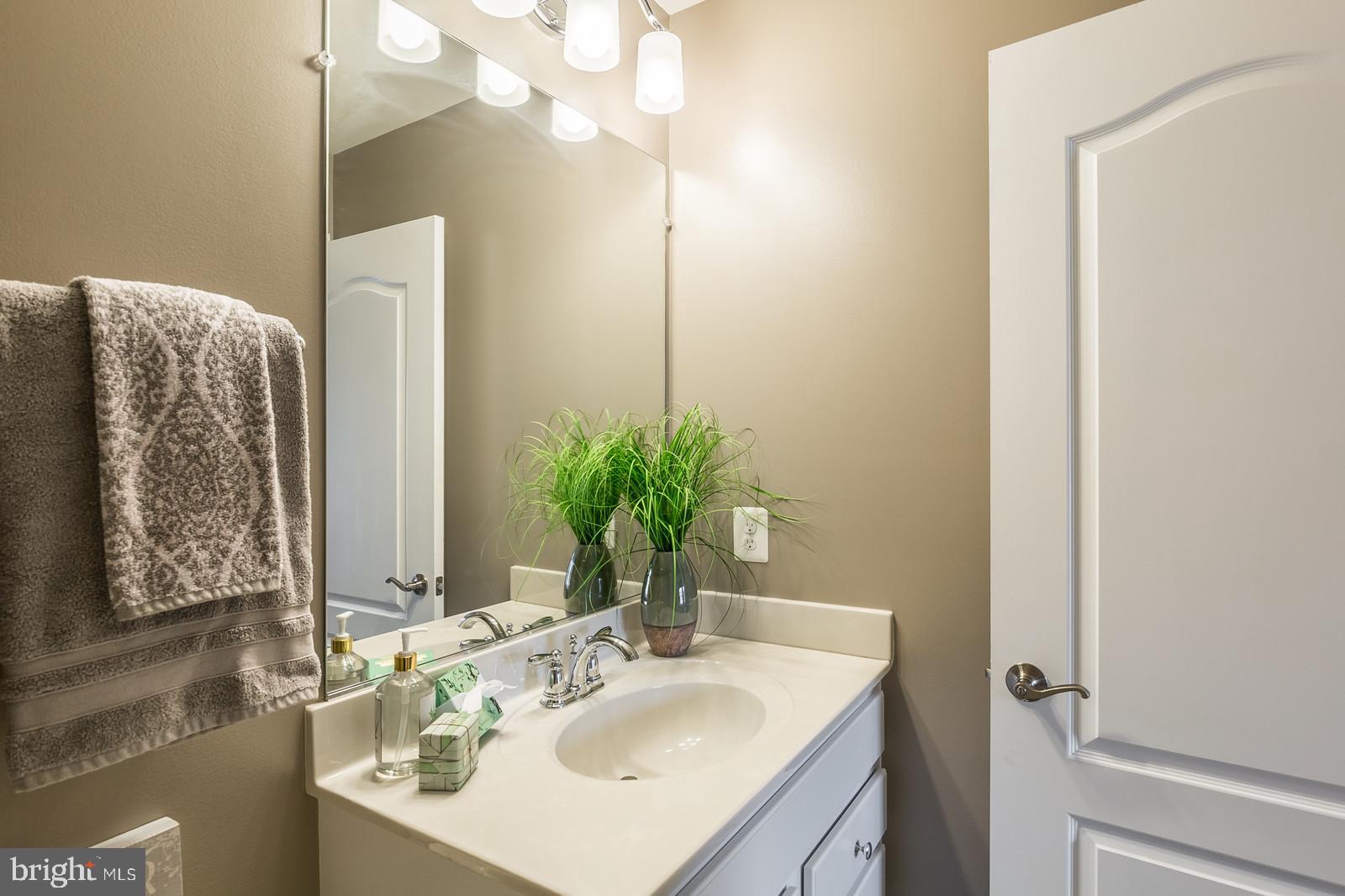7371 Riding Meadow Way Manassas, VA 20111 - Photo 12 of 31 Gallery Image 12