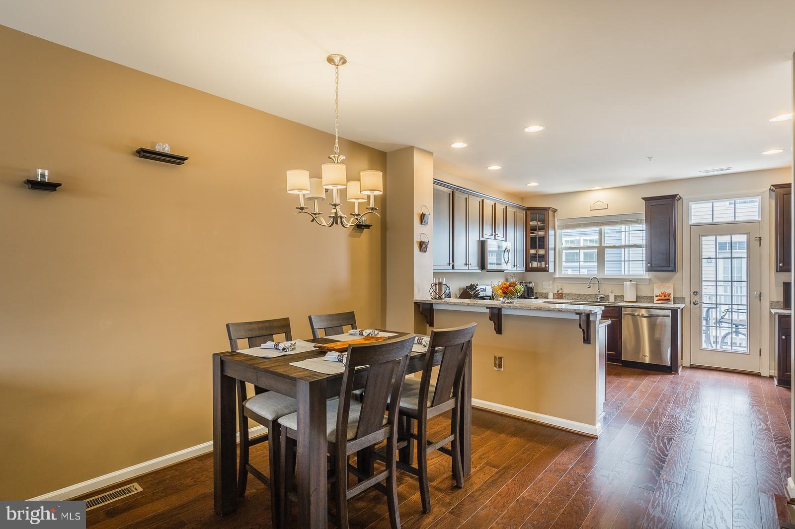 7371 Riding Meadow Way Manassas, VA 20111 - Photo 14 of 31 Gallery Image 14
