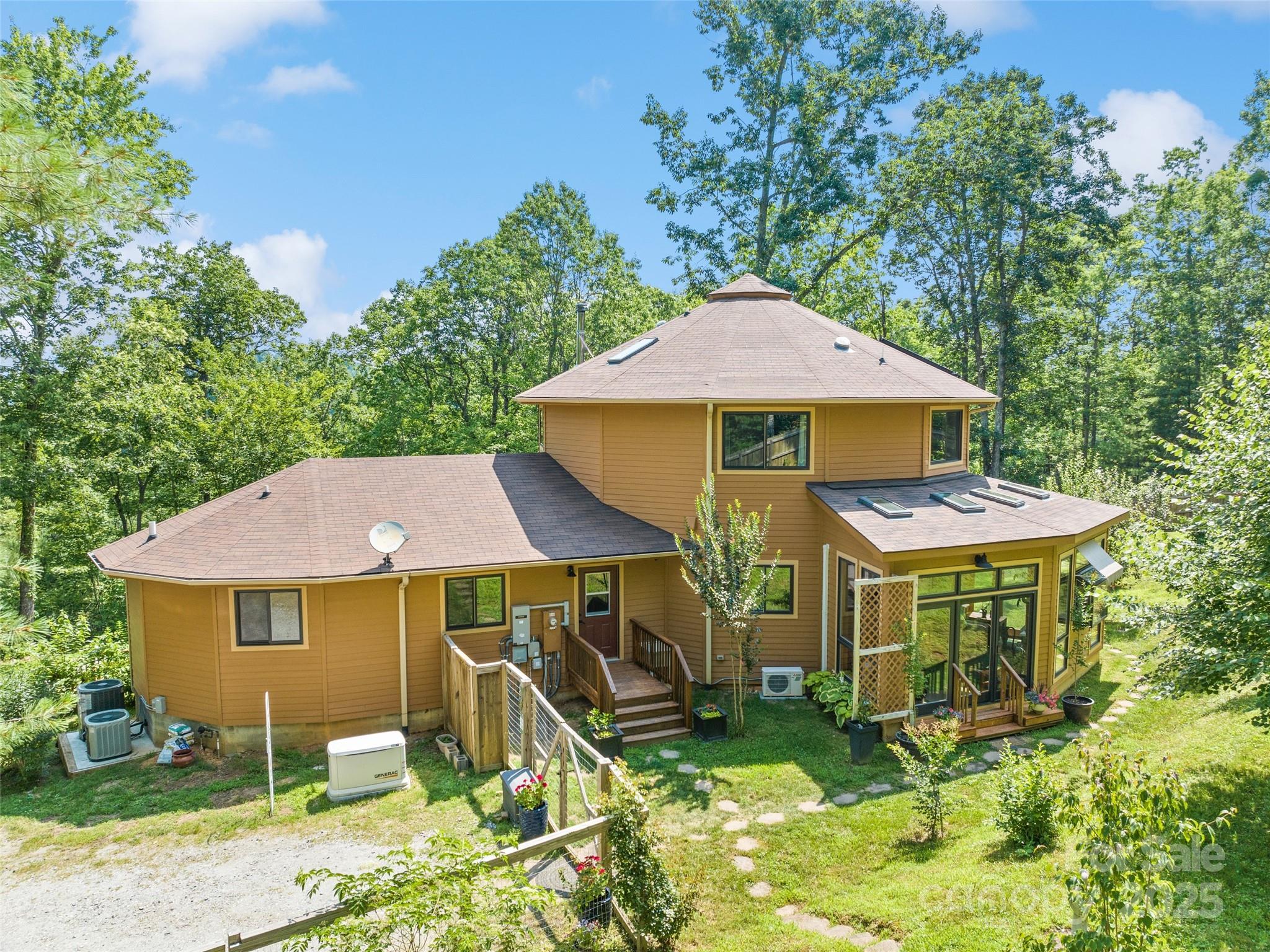 2675 Holbert Cove Road Saluda, NC 28773 - Photo 3 of 48
