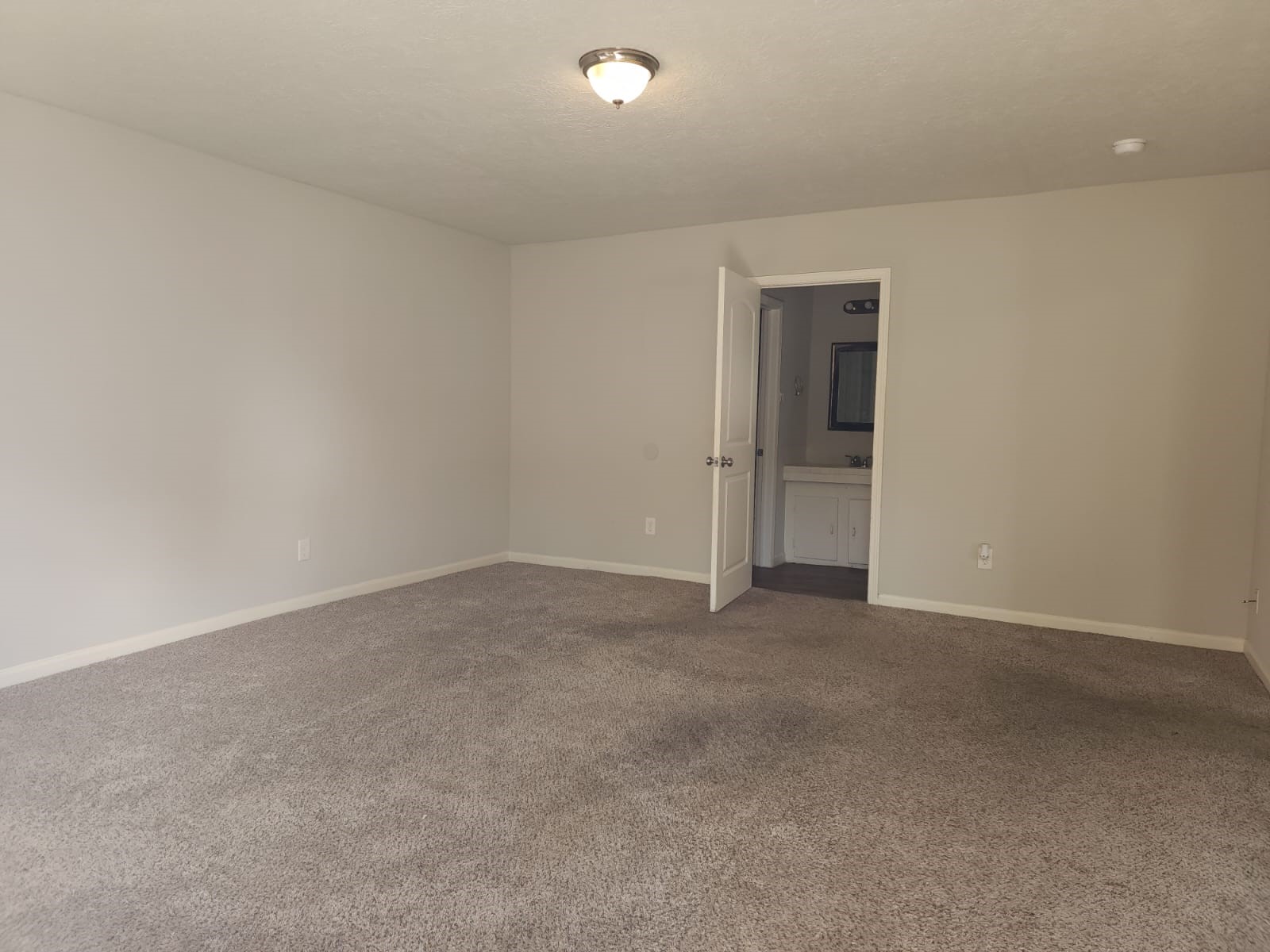 1350 Edwin Street Beaumont, TX 77705 - Photo 14 of 23 a view of an empty room