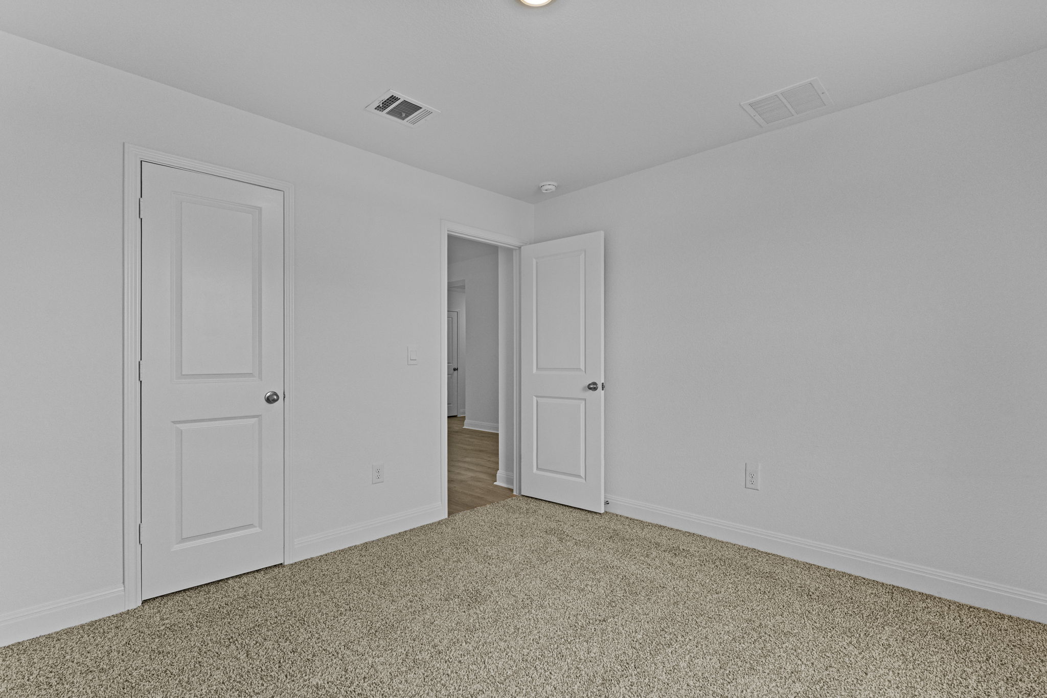 261 Rivers Edge Drive Georgetown, TX 78628 - Photo 4 of 30