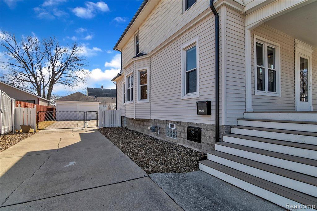 22816 Ridgeway Street St. Clair Shores, MI 48080 - Photo 43 of 43