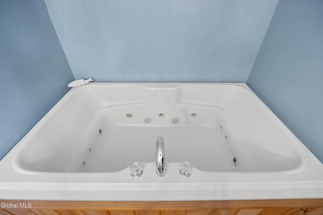 $359,000 | 134 Squaw Brook Trail, Indian Lake, NY 12842