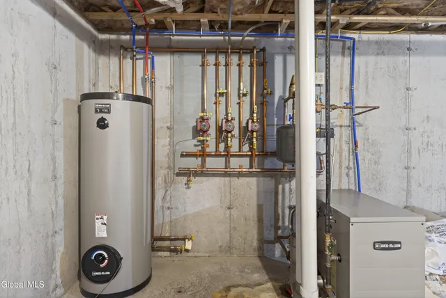 $359,000 | 134 Squaw Brook Trail, Indian Lake, NY 12842