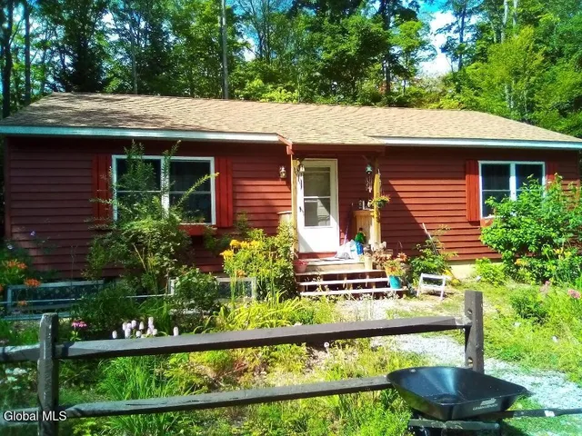 $359,000 | 134 Squaw Brook Trail, Indian Lake, NY 12842