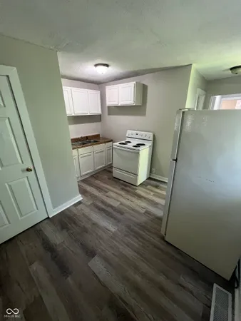 $845 | 2722 North Olney Street, Indianapolis, IN 46218