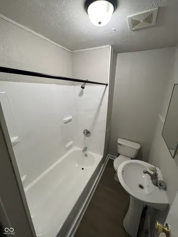 $845 | 2722 North Olney Street, Indianapolis, IN 46218