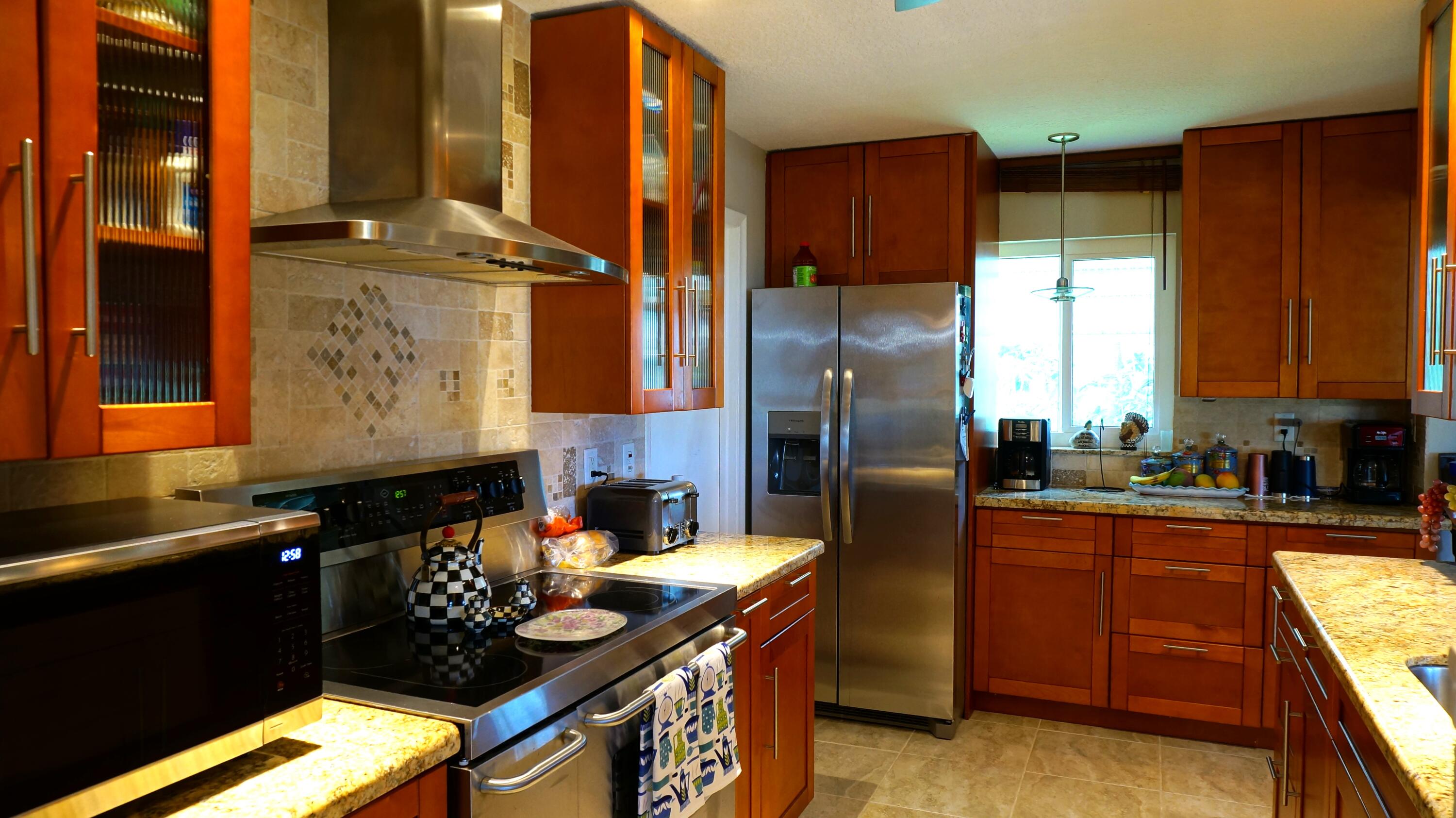 2209 Southwest Roma Way Boynton Beach, FL 33426 - Photo 7 of 25 DSC08569(1)