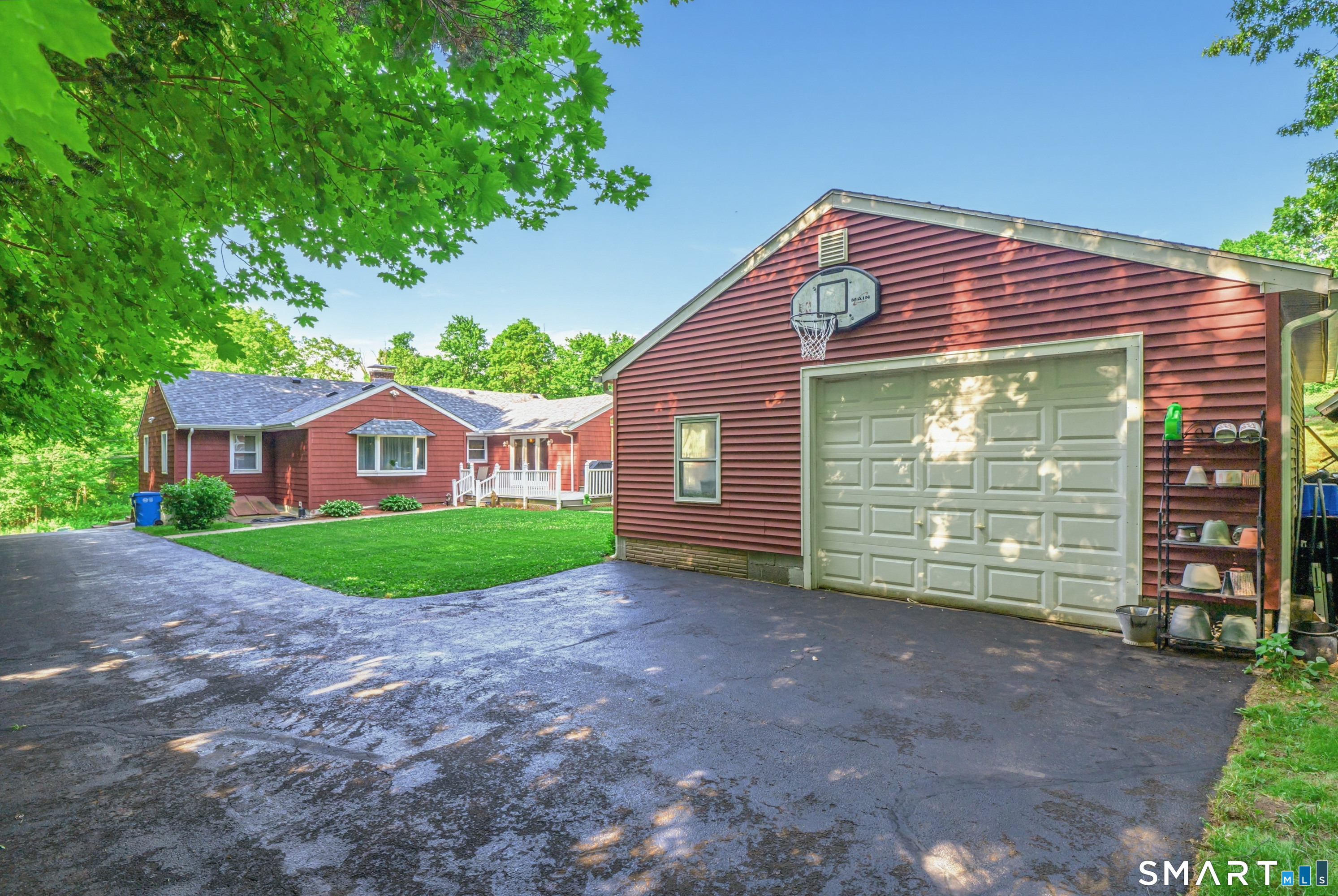 435 West Shepard Avenue Hamden, CT 06514 - Photo 32 of 37