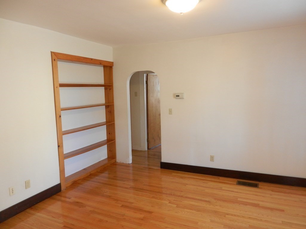 17 Fern Street Waltham, MA 02453 - Photo 11 of 14