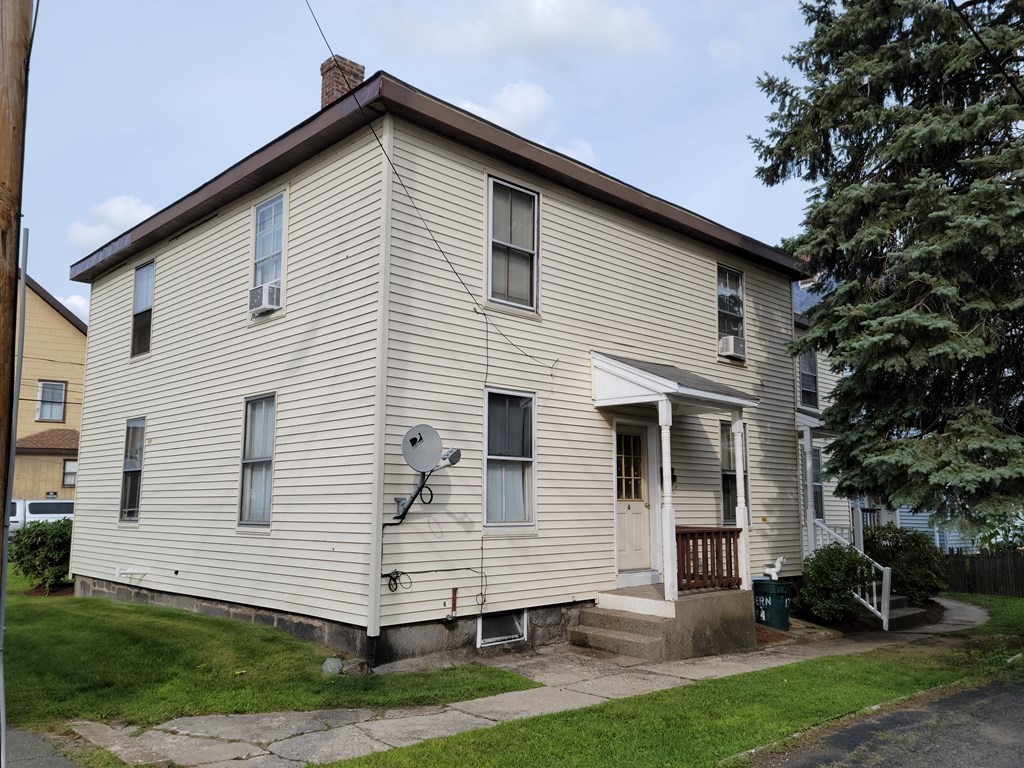 17 Fern Street Waltham, MA 02453 - Photo 5 of 14