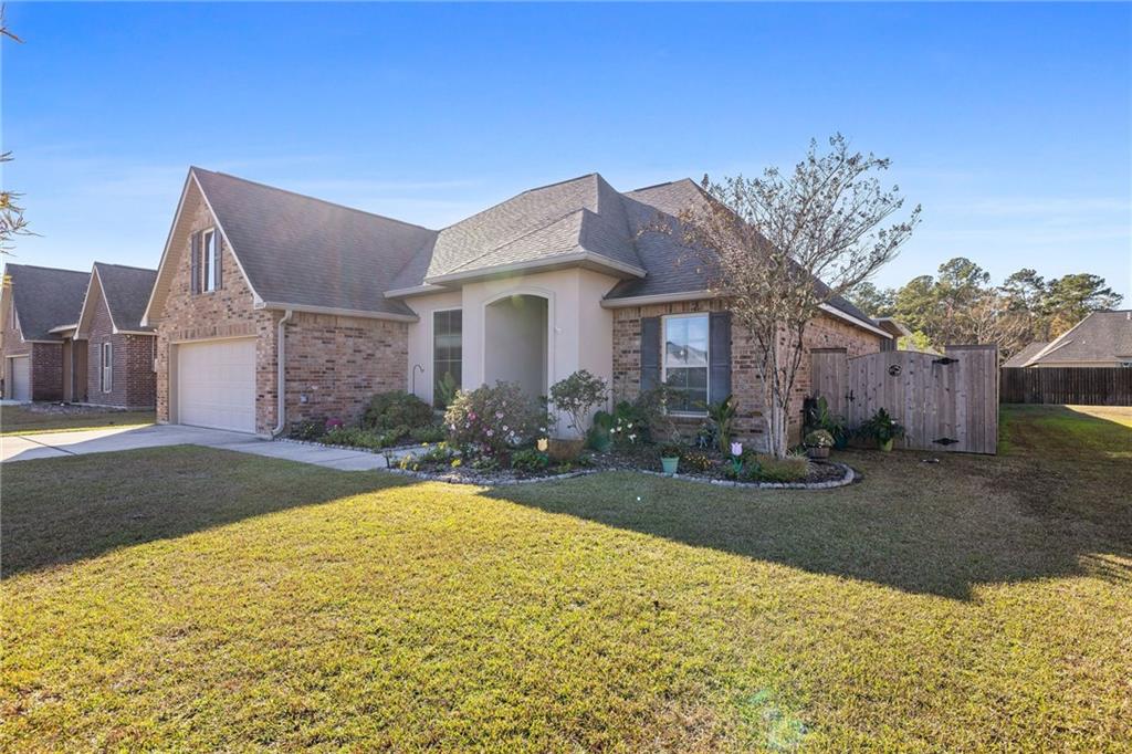 42155 Broderick Avenue Ponchatoula, LA 70454 - Photo 2 of 23