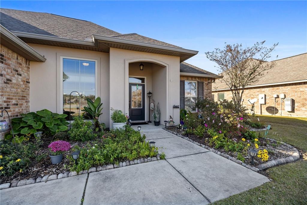 42155 Broderick Avenue Ponchatoula, LA 70454 - Photo 3 of 23