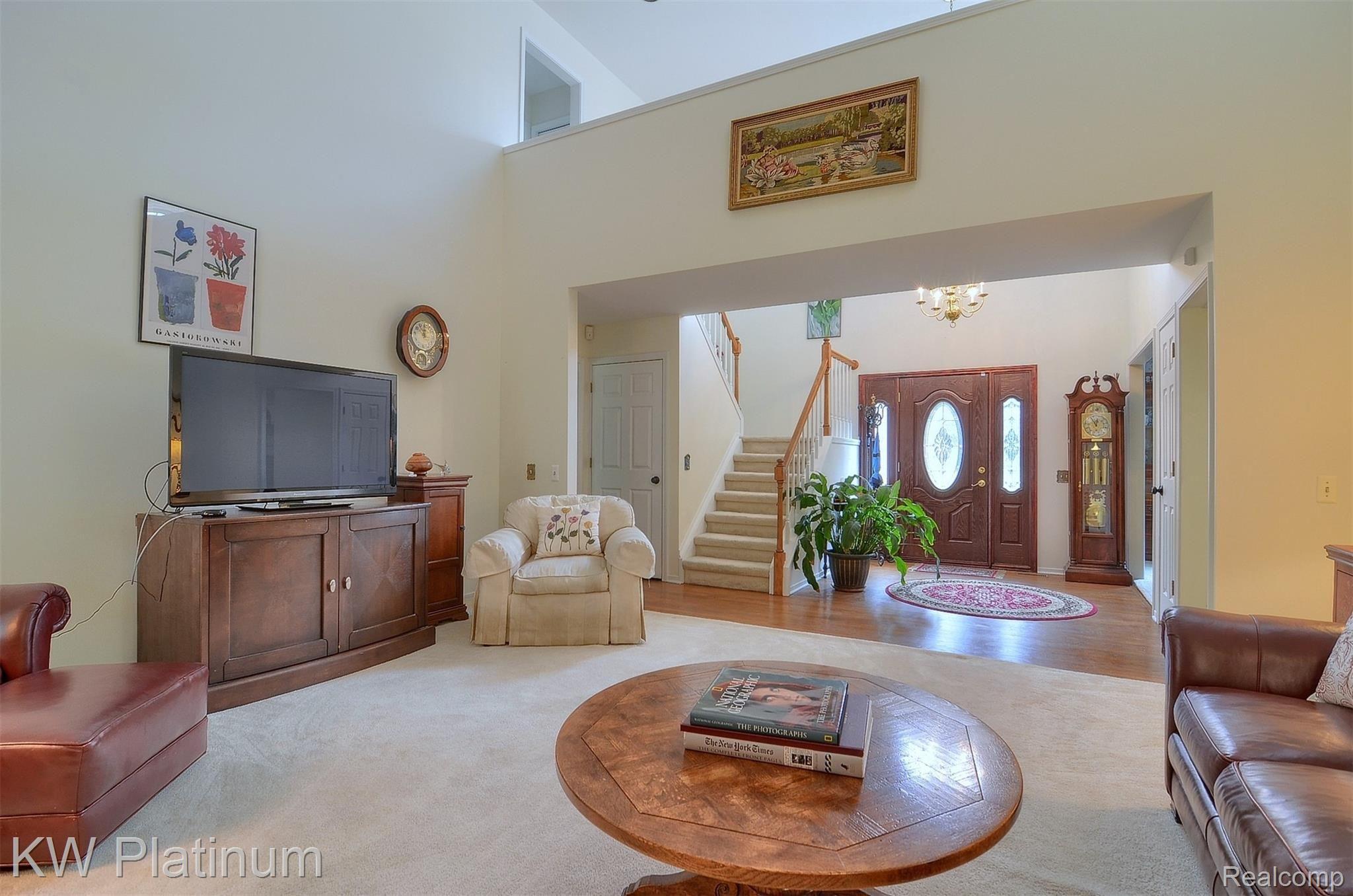 1237 Sandy Ridge Drive Rochester, MI 48306 - Photo 4 of 35 4-Great Room.jpg