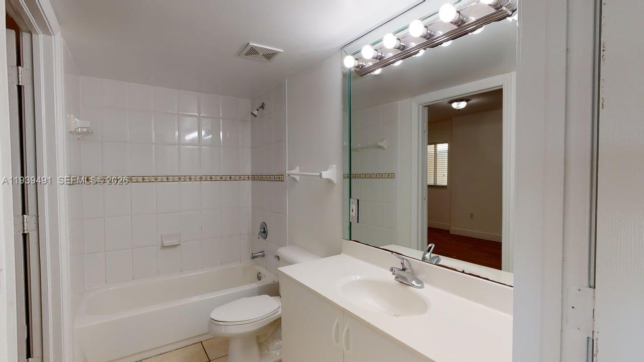 2415 Northwest 16th St Road, Unit 4101 Miami, FL 33125 - Photo 7 of 25