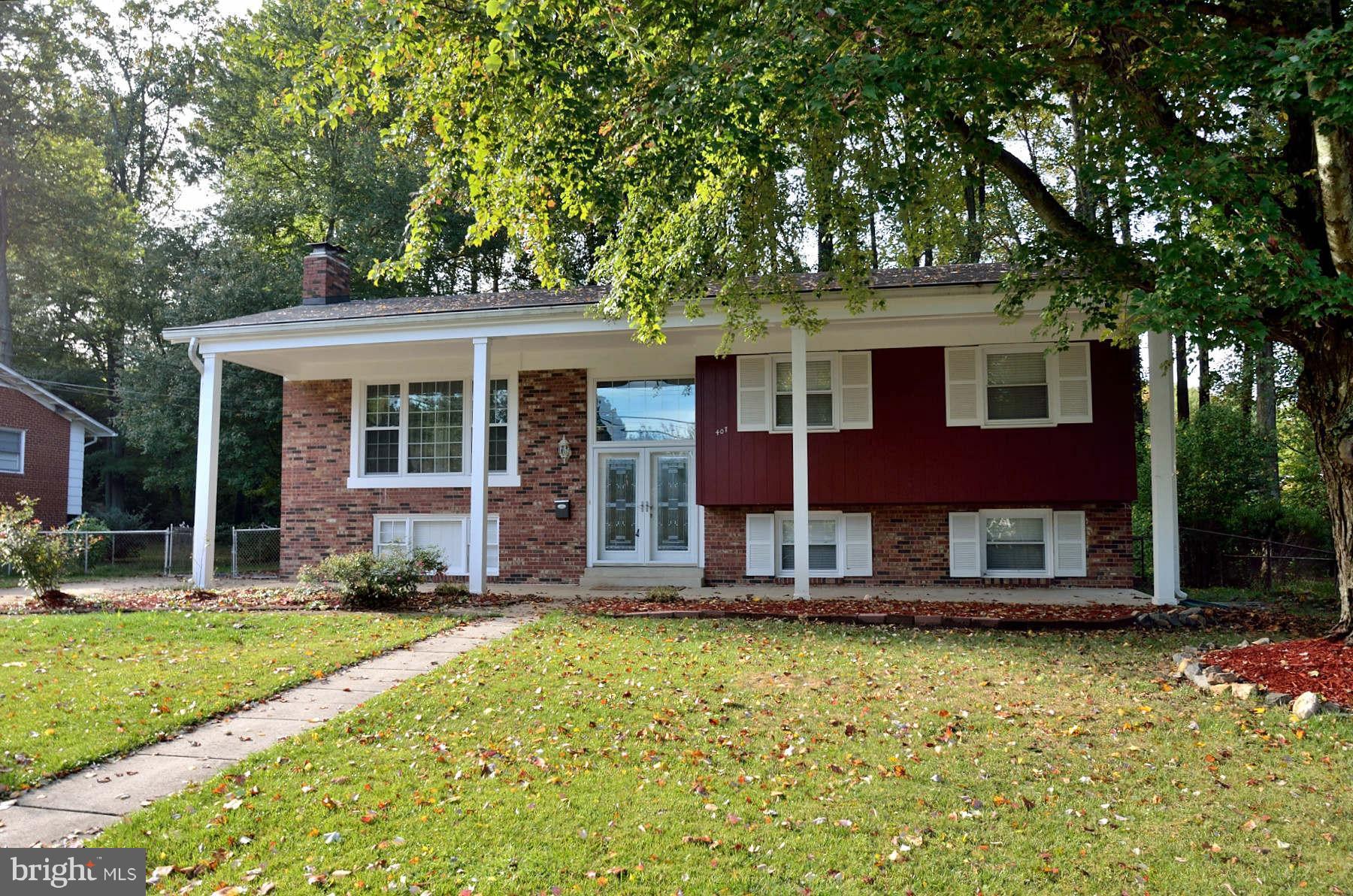 407 Wolftrap Road Southeast Vienna, VA 22180 - Photo 1 of 18 Exterior (Front)