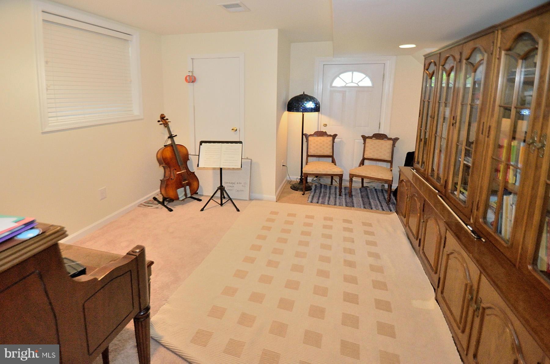 407 Wolftrap Road Southeast Vienna, VA 22180 - Photo 17 of 18 Lower Level