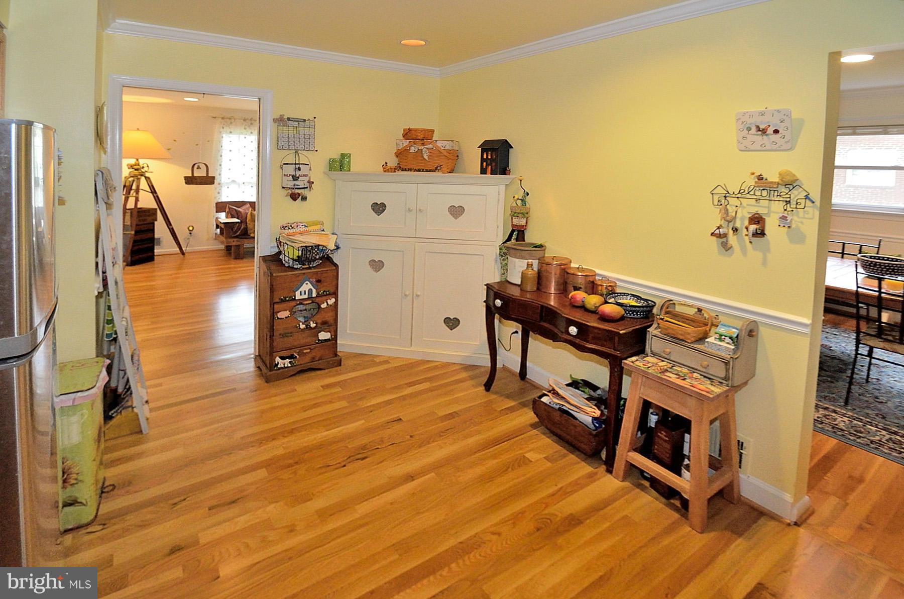 407 Wolftrap Road Southeast Vienna, VA 22180 - Photo 4 of 18 Kitchen