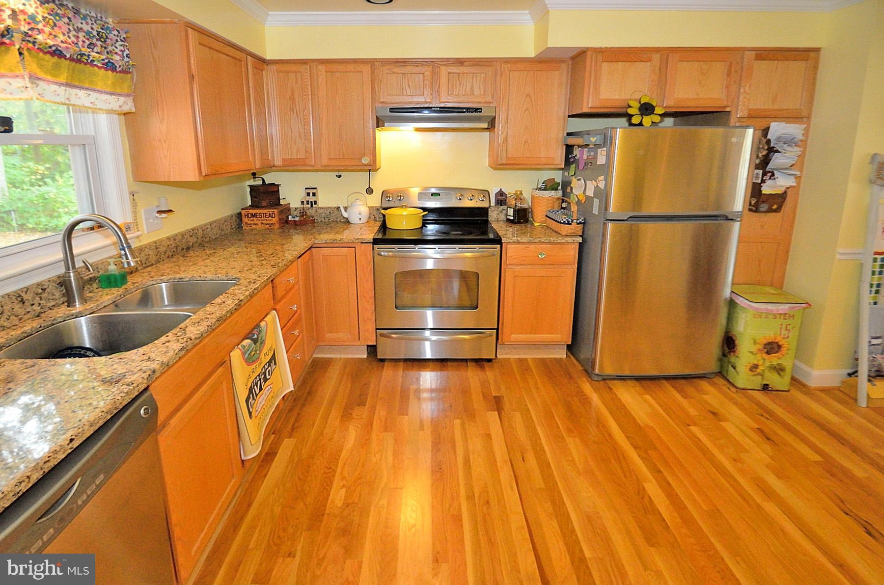407 Wolftrap Road Southeast Vienna, VA 22180 - Photo 5 of 18 Kitchen