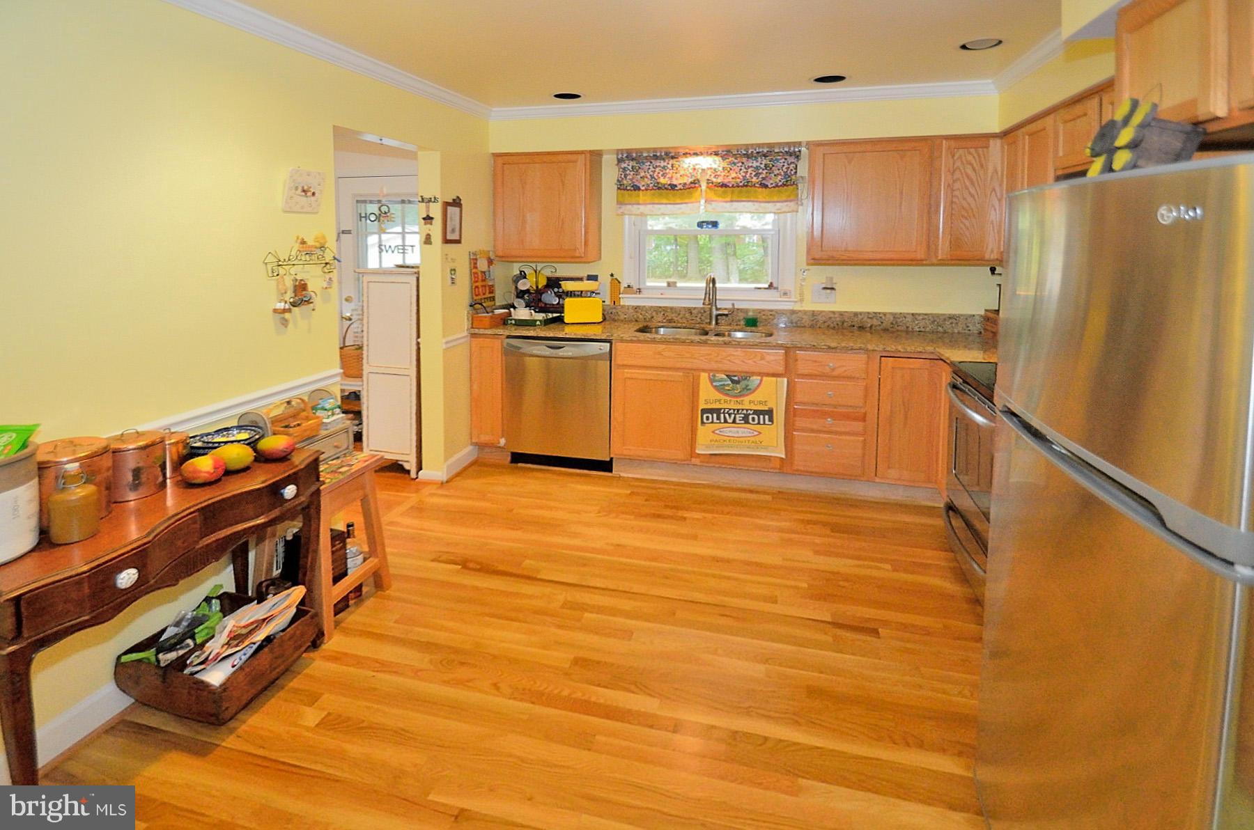 407 Wolftrap Road Southeast Vienna, VA 22180 - Photo 6 of 18 Kitchen