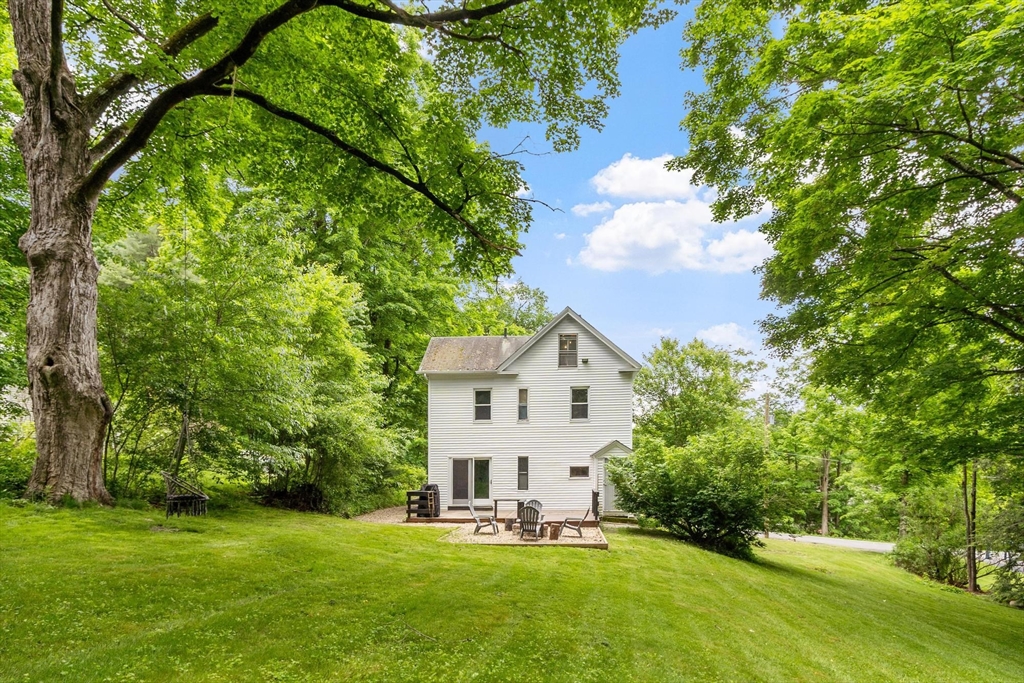 13 Windmill Hill Road Groton, MA 01450 - Photo 6 of 38
