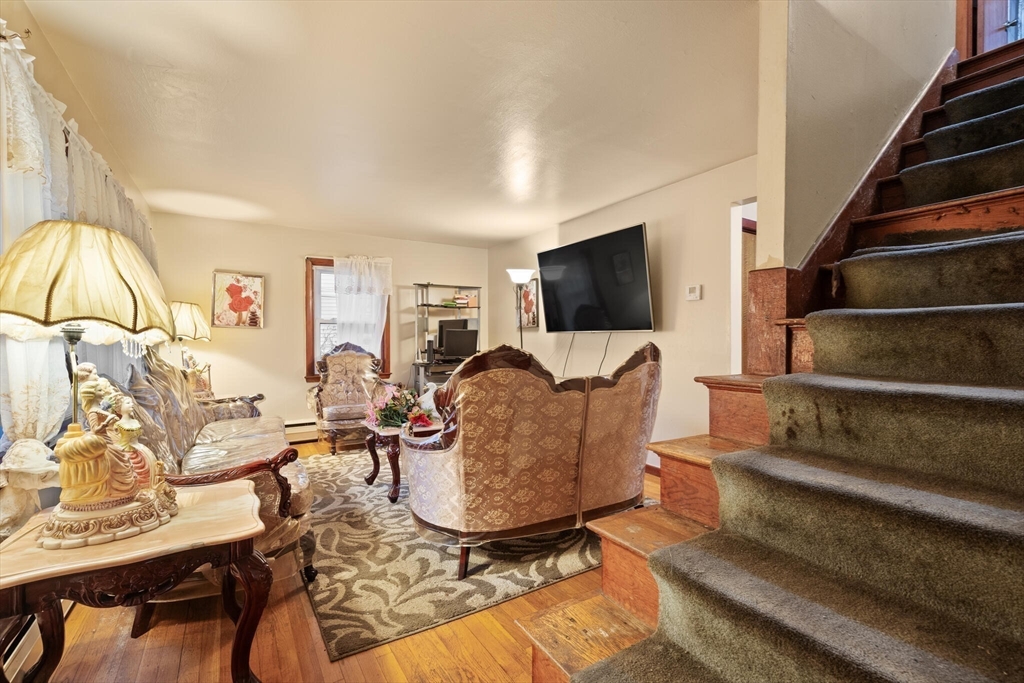 115 Windham Road Boston, MA 02136 - Photo 5 of 30