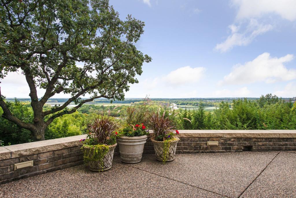 1000 Hesse Farm Road Chanhassen, MN 55318 - Photo 28 of 59 Gallery Image 28