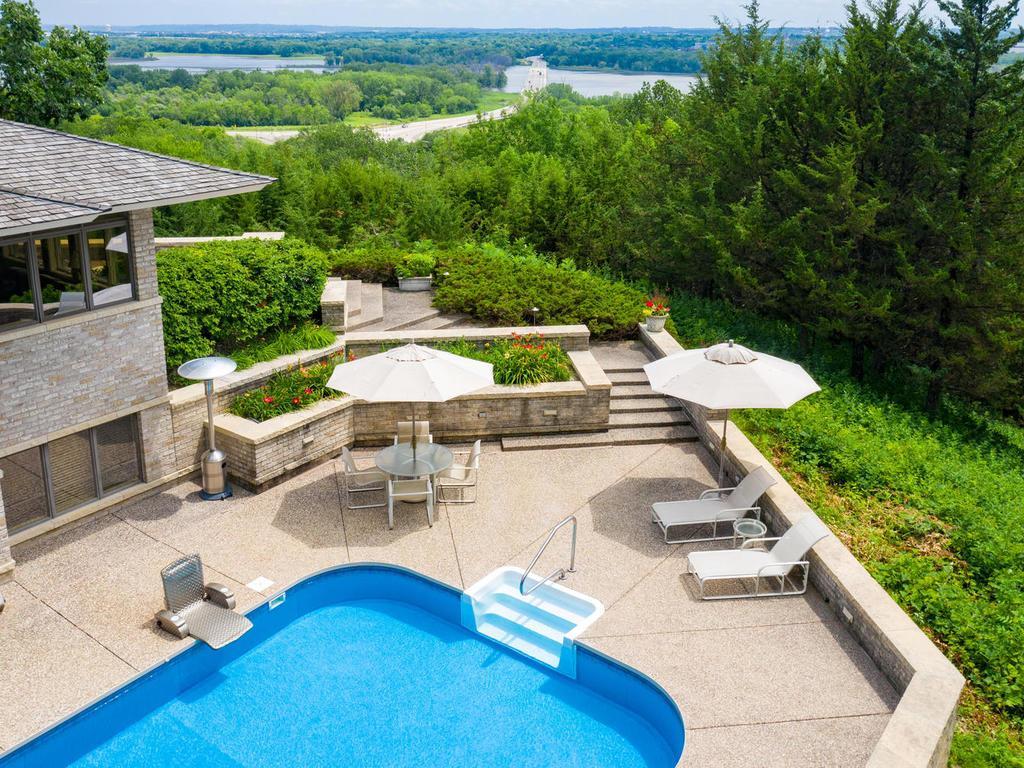 1000 Hesse Farm Road Chanhassen, MN 55318 - Photo 5 of 59 Gallery Image 5