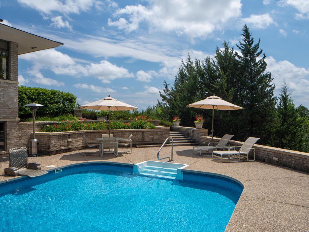 1000 Hesse Farm Road Chanhassen, MN 55318 - Photo 6 of 59 Gallery Image 6