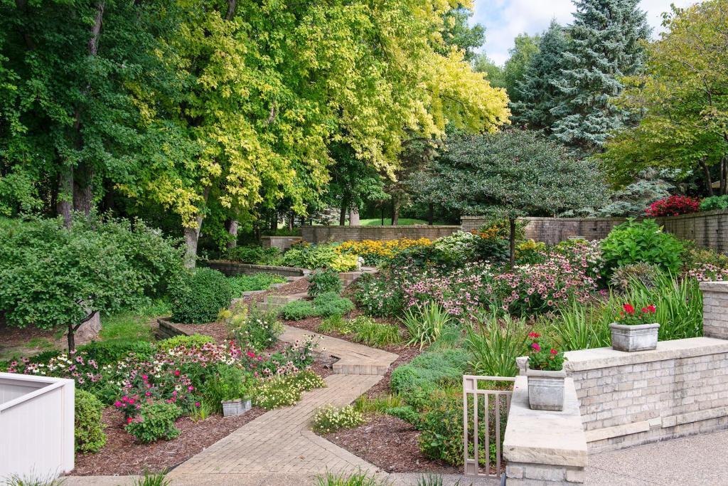 1000 Hesse Farm Road Chanhassen, MN 55318 - Photo 54 of 59 Gallery Image 54
