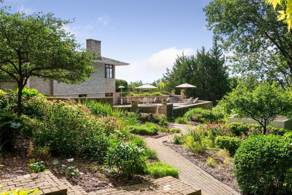 1000 Hesse Farm Road Chanhassen, MN 55318 - Photo 55 of 59 Gallery Image 55