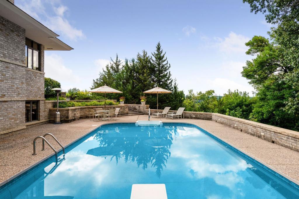 1000 Hesse Farm Road Chanhassen, MN 55318 - Photo 57 of 59 Gallery Image 57