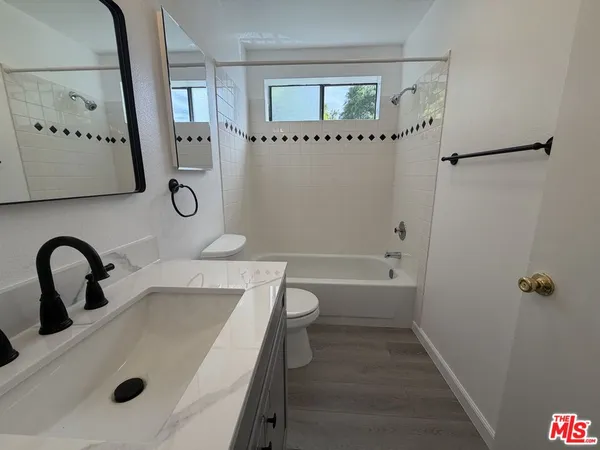 $2,150 | 1531 North Detroit Street, Unit 214, Los Angeles, CA 90046