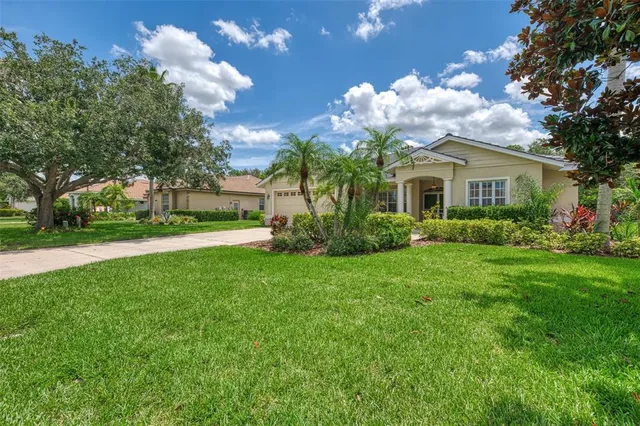 $640,000 | 6644 Butlers Crest Drive, Bradenton, FL 34203