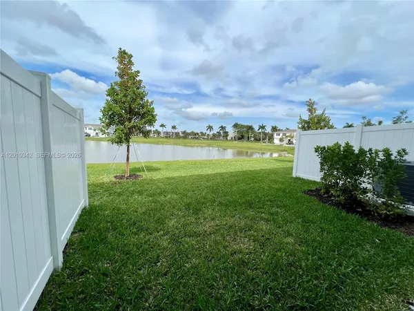 $3,000 | 6909 Harbours Edge Avenue, Unit 6909, Lake Worth, FL 33467