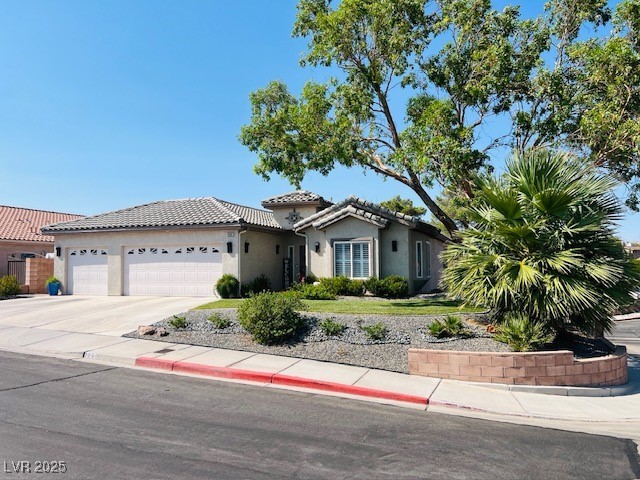 1095 Endora Way Boulder City, NV 89005 - Photo 2 of 62