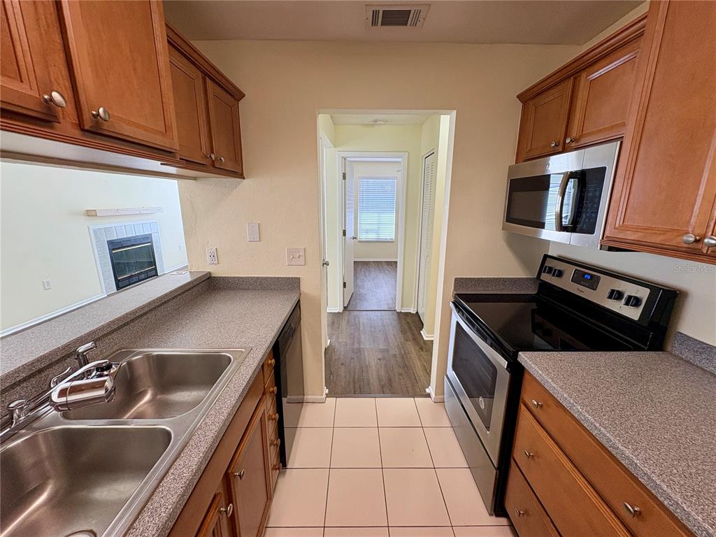 3882 59th Avenue West, Unit 3882 Bradenton, FL 34210 - Photo 13 of 27