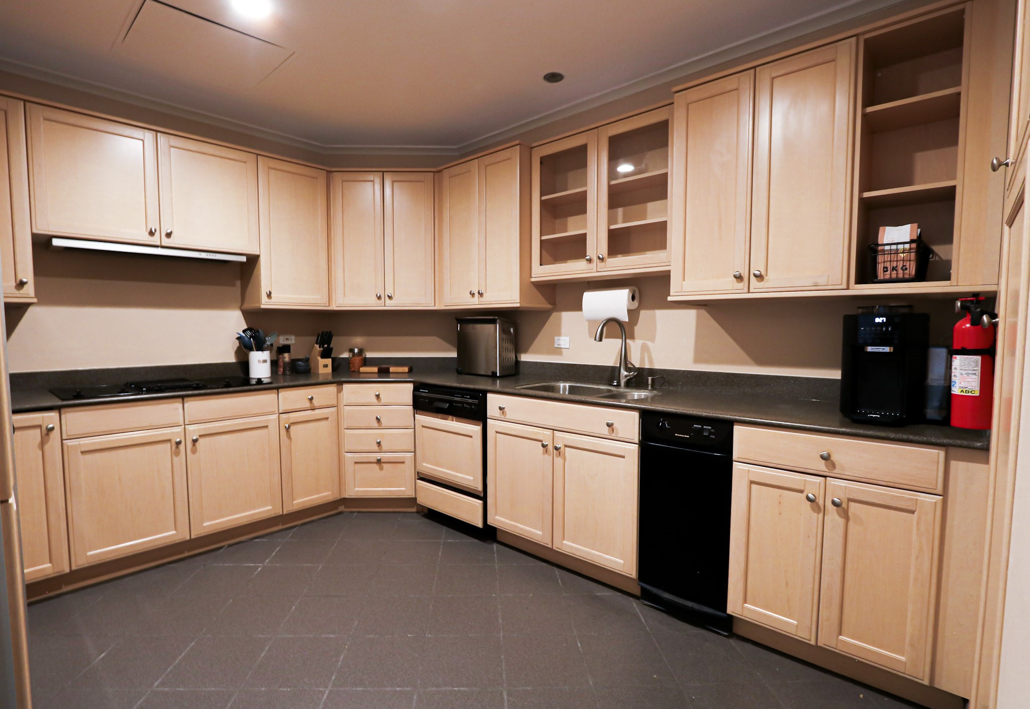 2016 Main Street, Unit PH 2 Houston, TX 77002 - Photo 14 of 32 Kitchen